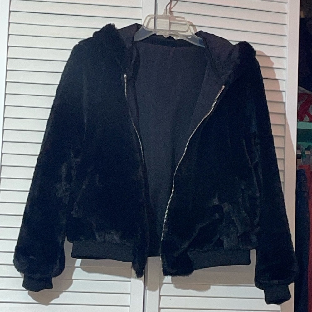 daisy May faux fur reversible coat size small l